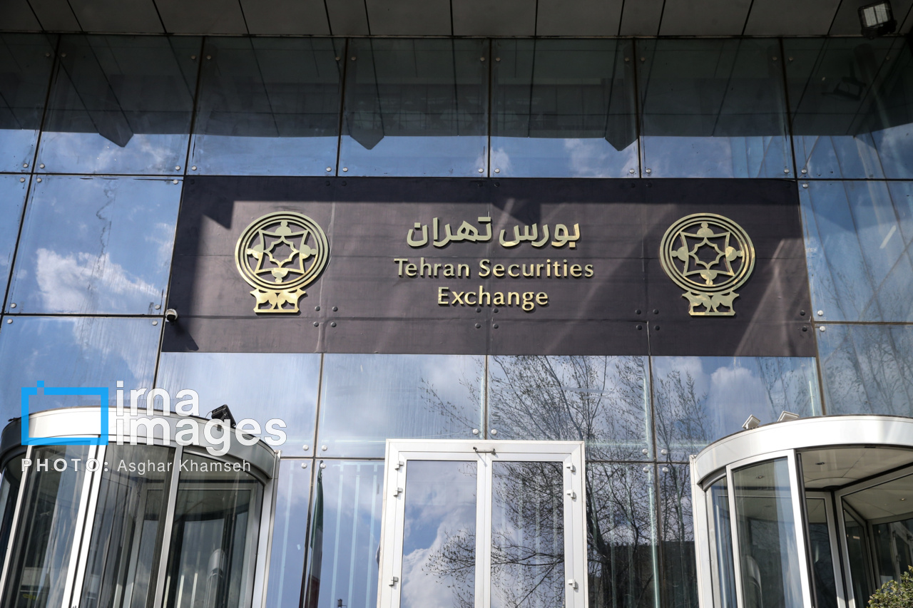 شاخص بورس از بازگشت به کانال ۳ میلیون واحدی بازماند