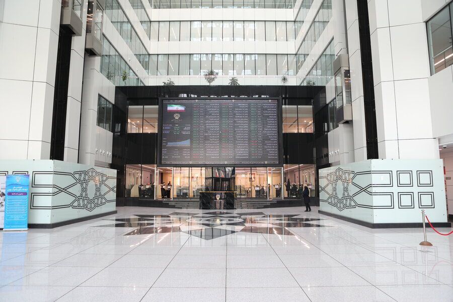 تداوم سبزپوشی بازار با رشد ۶۰ هزار واحدی/ بورس به ۳ میلیون واحد باز می گردد؟